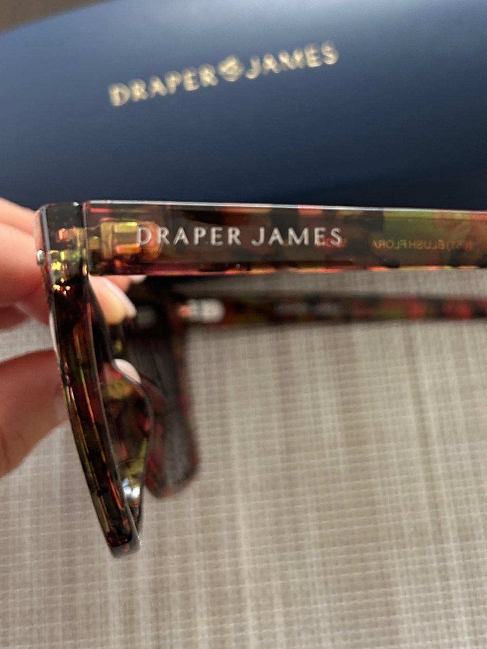 NEW Draper James 52mm Blush Floral Square Sunglasses with case - Picture 7 of 9